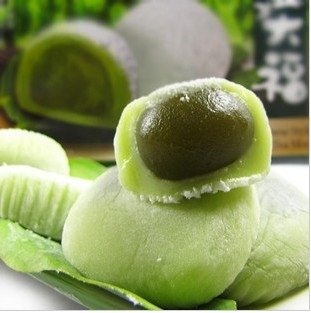 The Small World of Matcha Fans