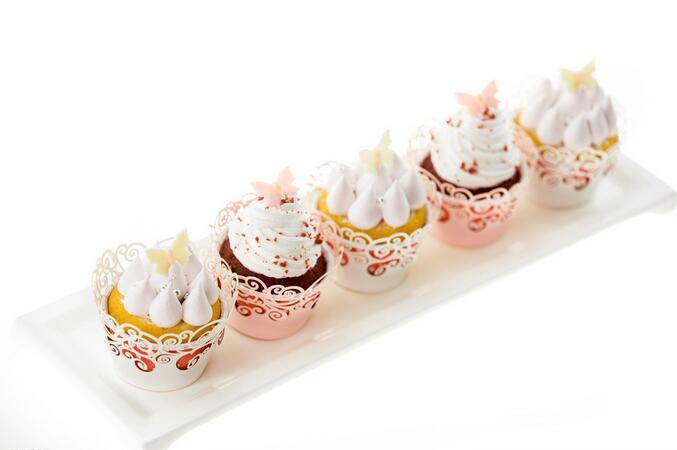 Exquisite picture of cream cupcake