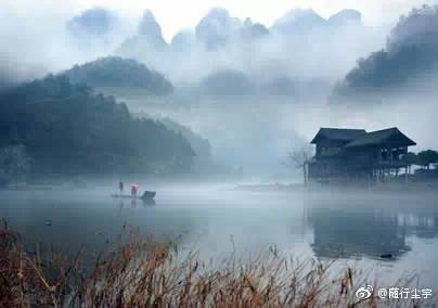 Jiangnan misty rain, a flash in the pan, all in the continuous drizzle ♥ one