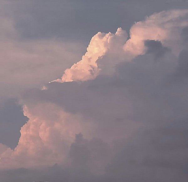 The sky wants to give you a blue sky and white clouds