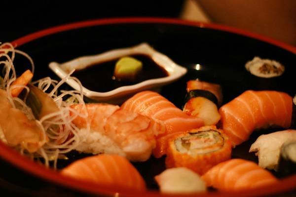 Japanese seafood and sushi dishes with pictures of endless deliciousness