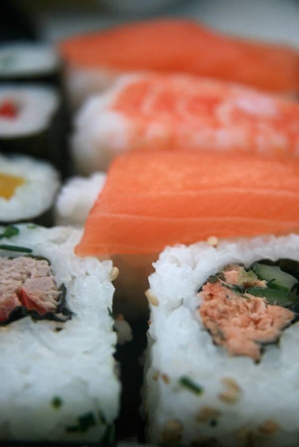 Japanese seafood and sushi dishes with pictures of endless deliciousness