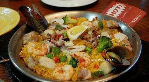 Delicious Spanish Seafood Baked Rice Picture