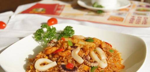 Delicious Spanish Seafood Baked Rice Picture