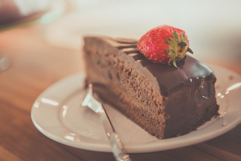 Delicious and Delicious Cake Dessert Picture