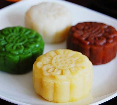 The pictures of Cantonese ice cream mooncakes and pastries are brightly colored and tempting