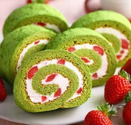 Japanese matcha pastry with a intoxicating tea aroma