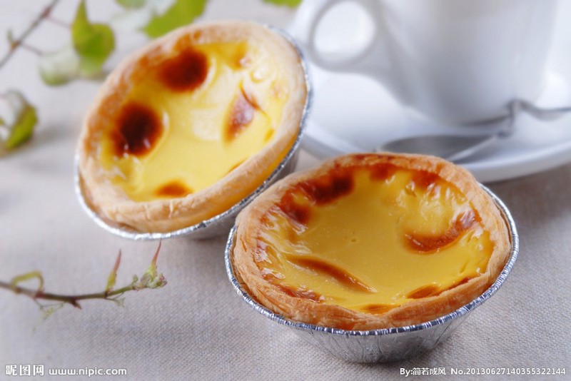 Macau Portuguese egg tarts have a rich and fragrant aroma