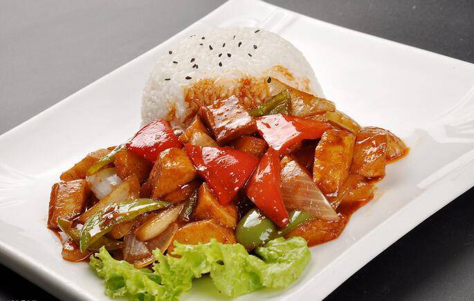 Photo of tomato stir fried potatoes as a home cooked dish