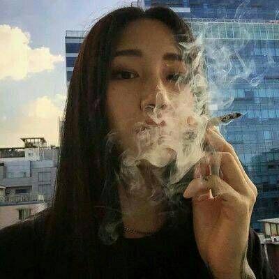 伤感头像-qq头像女生伤感孤独头像图片 试着努力去喜欢你喜欢的东西(4)