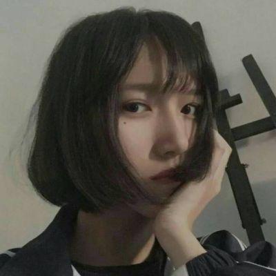 The beautiful and sad girl's QQ avatar is high, cold, and quiet, making so many excuses to keep her heart going