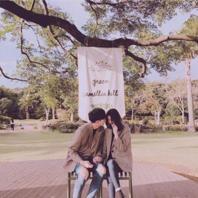 2021 WeChat couple profile picture, one pair, two photos, sweet and loving. As long as you are by my side, I will be proud