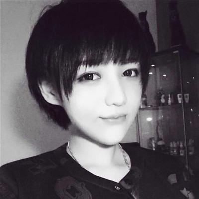 Korean Personality Handsome Short haired Girl's Avatar 2021 Long Night Without Breeze