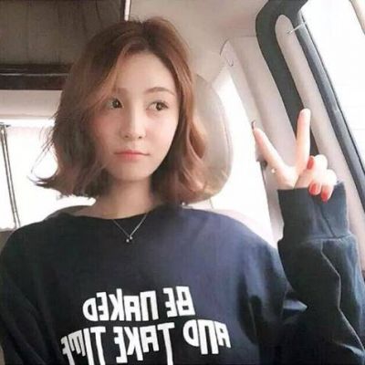 Fresh and lovely girl YY's profile picture in 2021. Thinking back on the days when she cried for you like a dog, it was really ridiculous