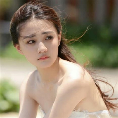 Xu Lu's Fresh and Beautiful Avatar 2021 Picture Collection with Light Text Narrating Time