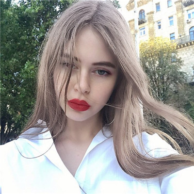 2021 European and American Fashion Trend Cool Girl Avatar Destiny is not something to wait for, but something to compete for