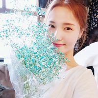 The latest collection of beautiful girls holding flowers on WeChat avatars will never disappoint your gentleness in this life