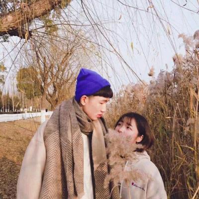 2021 WeChat couple avatar, two photos, one beautiful and sweet pair, playing the ruthless role of stirring wind and rain in your heart