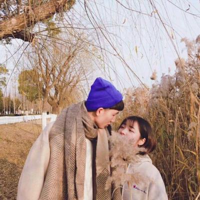 2021 WeChat couple avatar, two photos, one beautiful and sweet pair, playing the ruthless role of stirring wind and rain in your heart