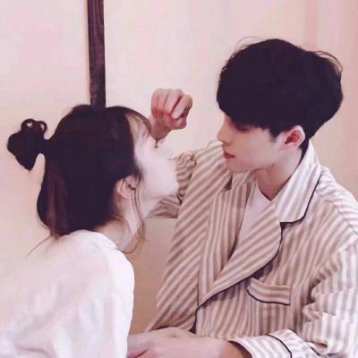 2021QQ WeChat Couple Avatar - One Male and One Female - Sweet and Showy Love - Little Stars Accompanying You Like Dreams