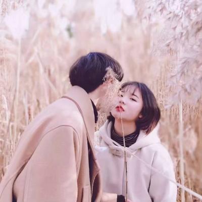 2021QQ WeChat Couple Avatar - One Male and One Female - Sweet and Showy Love - Little Stars Accompanying You Like Dreams