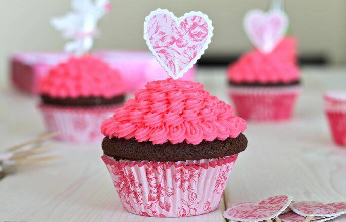 Beautiful and dreamy cupcake image materials
