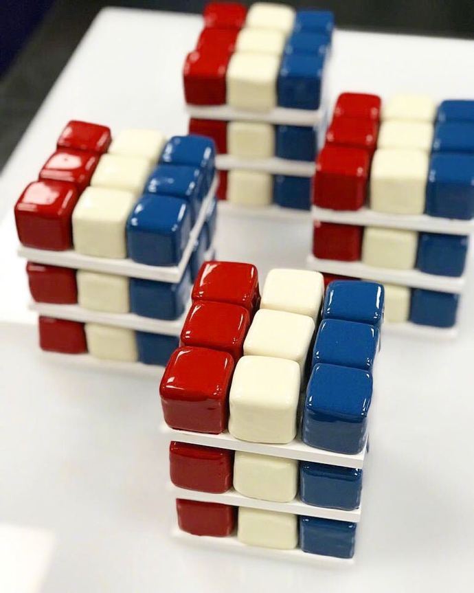 The new work of C é dric Grolet, who makes Rubik's Cube Cake, is such a delicate dessert
