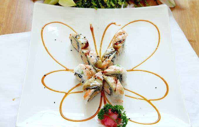 Super delicious butterfly roll sushi picture