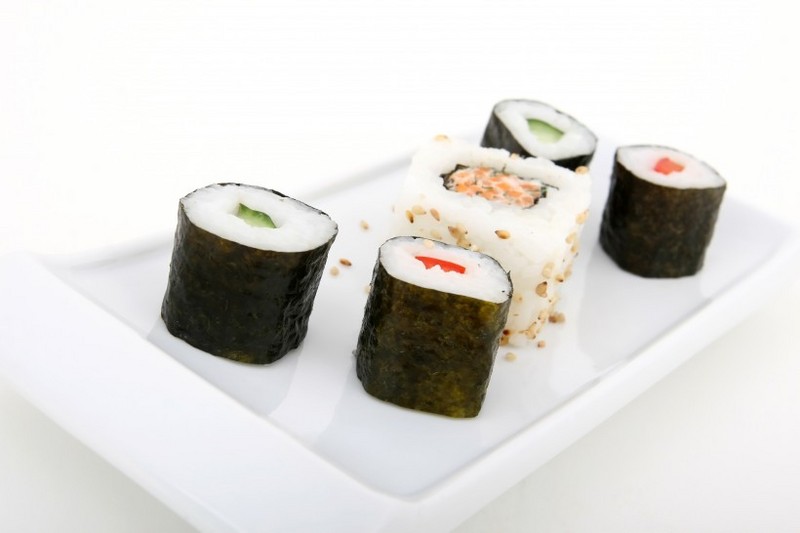 Delicious and delicious sushi pictures