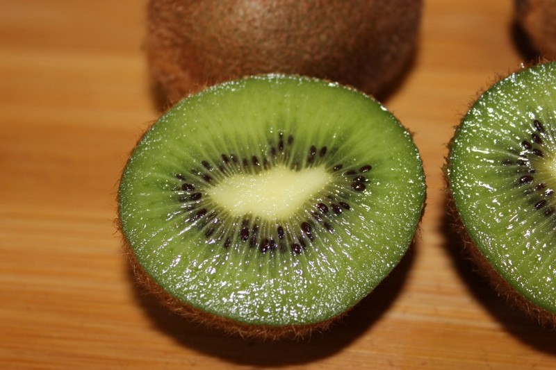 Kiwi fruit pictures