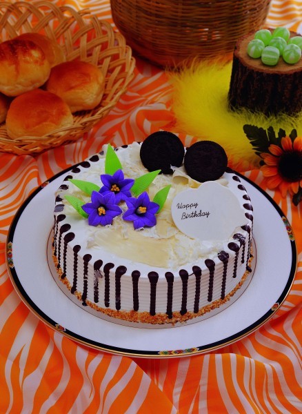 Sweet and delicious cake pictures