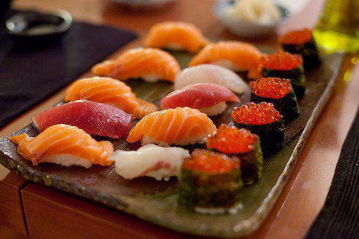 Japanese seafood sushi pictures are delicious and tempting