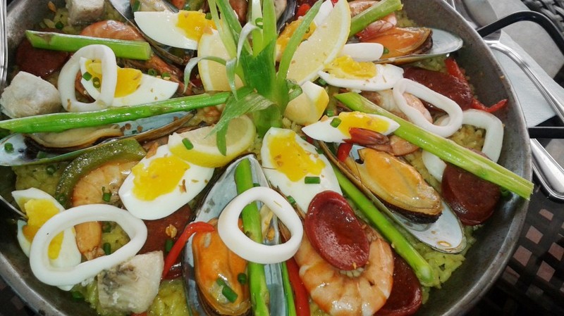 Seafood mixed salad pictures