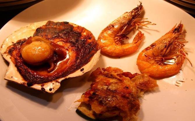 Sharing pictures of seafood cuisine and Malaysian cuisine