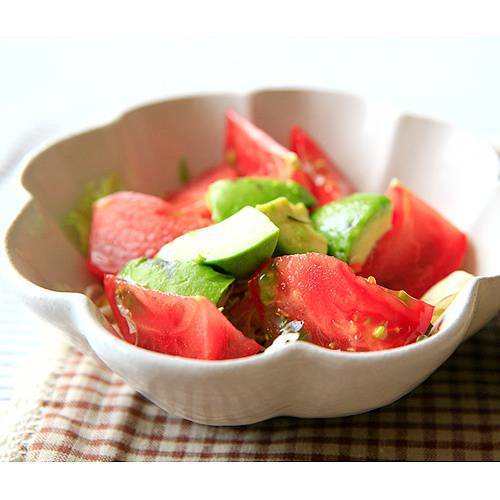 The perfect combination of avocado and tomato in fruit salad