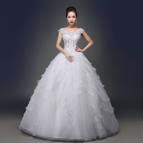 It is said that wedding dresses are the favorite among girls