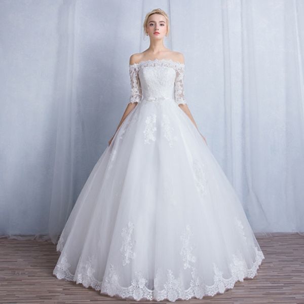 Wearing the most beautiful wedding dress to marry the person you love the most