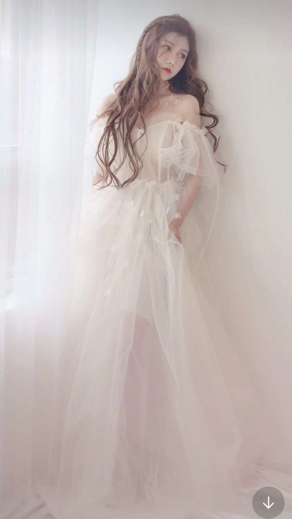 Beautiful and charming, wedding dress style