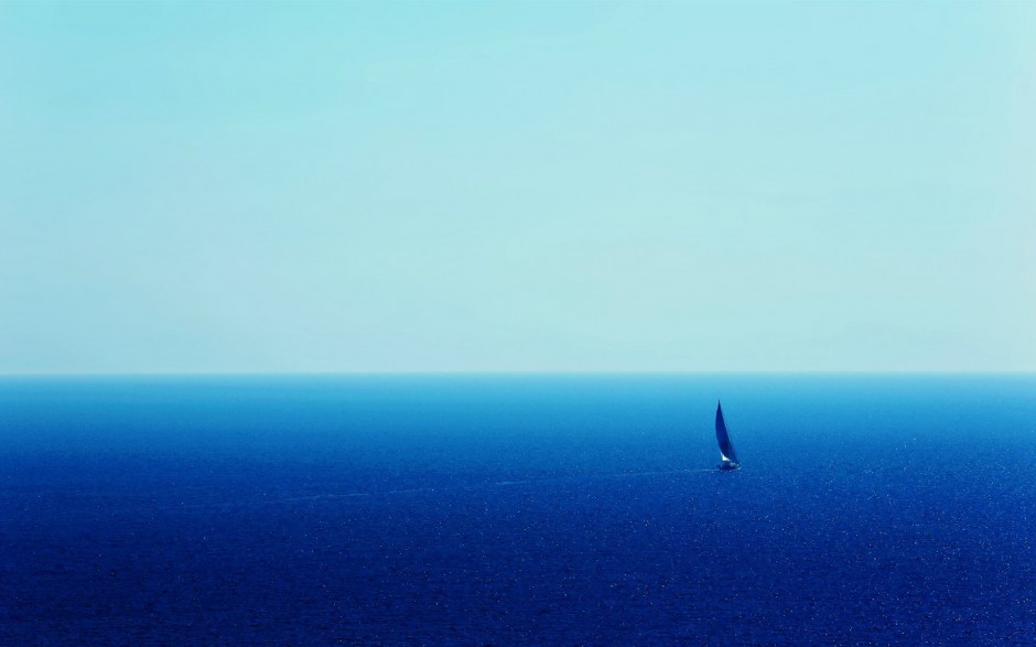 Blue Ocean Wallpaper with Waves Scenery Image