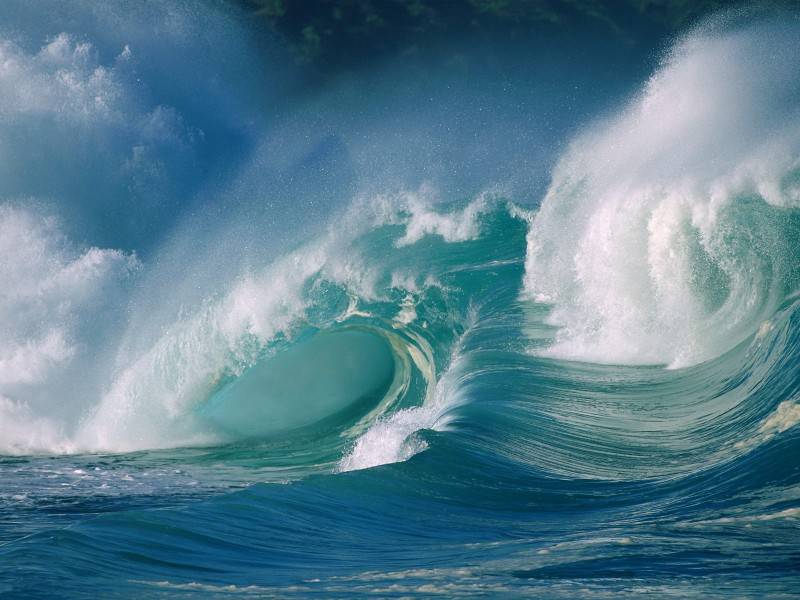 Beautiful Blue Ocean Picture of Beach Waves