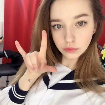 2021 QQ profile picture of cute and playful European and American girls, quick battle and quick decision is always better than ambiguity and ambiguity