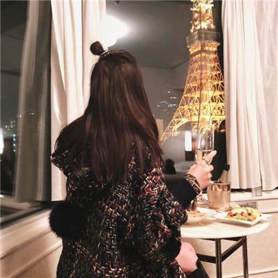 A youthful and fashionable WeChat silhouette with a beautiful girl's profile. I heard you are the leader of flirting with girls