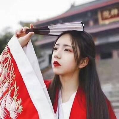 A simple and beautiful girl's WeChat ancient style avatar in 2021, the latest stylish and beautiful girl avatar