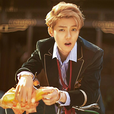 Exo Lu Han's Handsome and Dazzling Fashionable Avatar Complete Collection 2021 Years of Youth Leaving a Tragedy