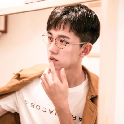 Clean, handsome, and personalized WeChat handsome guy profile picture 2021 latest. Don't give him hope if you don't like him