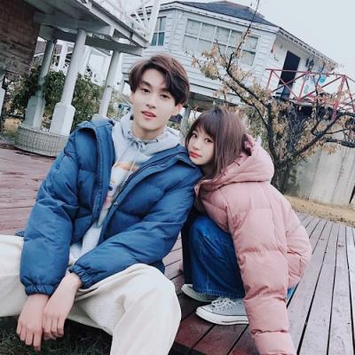 Xiu En Ai Couple Group Photo Avatar Fresh and Suitable for Couples in Winter Snowy Days Avatar of One Male and One Female