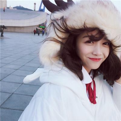 Cute and Artistic Youth Dream Girl WeChat Avatar Selection