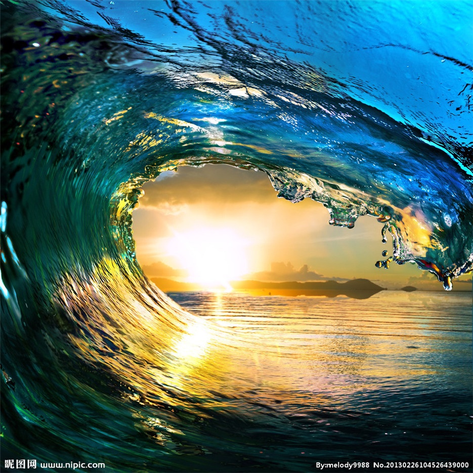 High definition image of magnificent blue waves