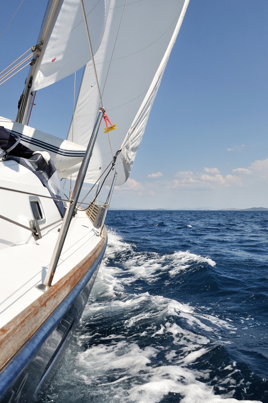 Take beautiful sea view pictures while sailing