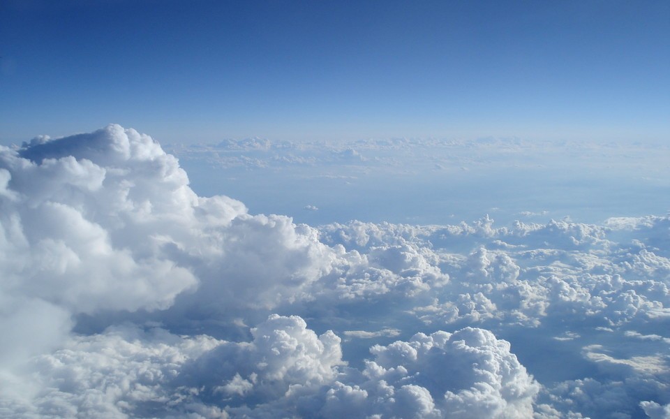 Cloud material images and wallpapers of various shapes